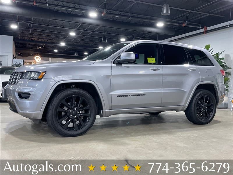 2018 Jeep Grand Cherokee Laredo photo 1