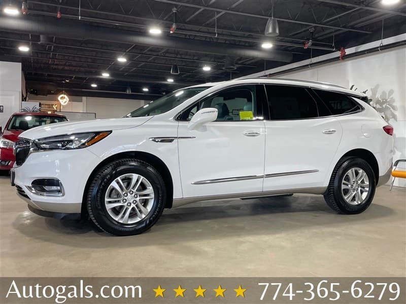 2020 Buick Enclave Essence photo 1