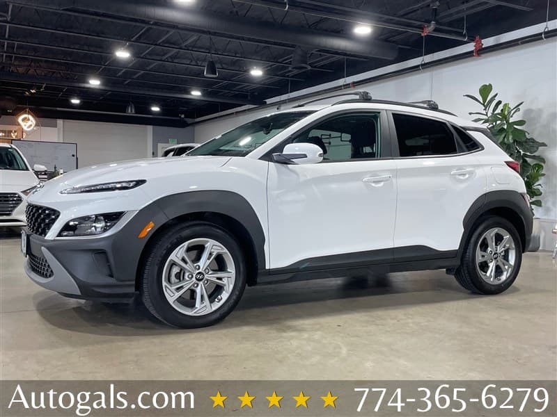 2023 Hyundai Kona SEL photo 1