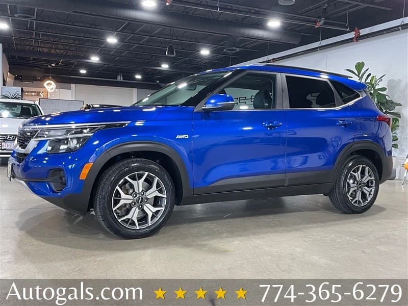 2022 Kia Seltos EX photo 1