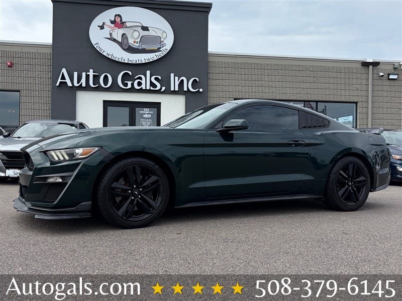 2015 Ford Mustang I4 Coupe photo 1