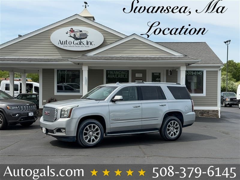 2017 GMC Yukon Denali photo 1