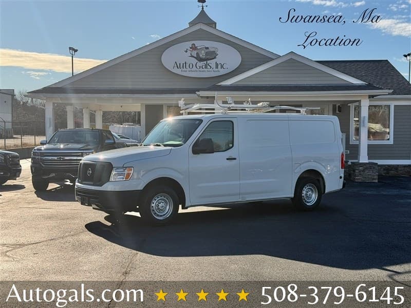 2016 Nissan NV 1500 S photo 1