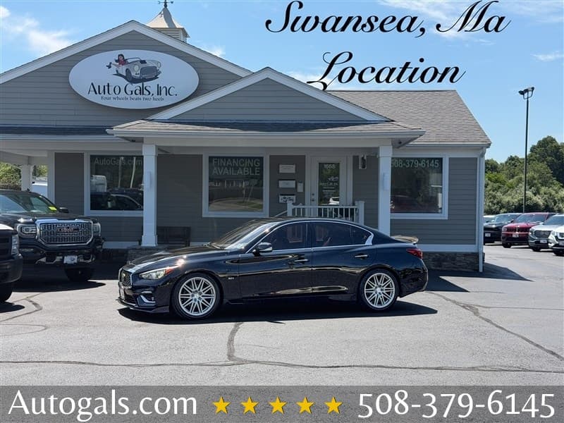 2018 Infiniti Q50 Luxe photo 1