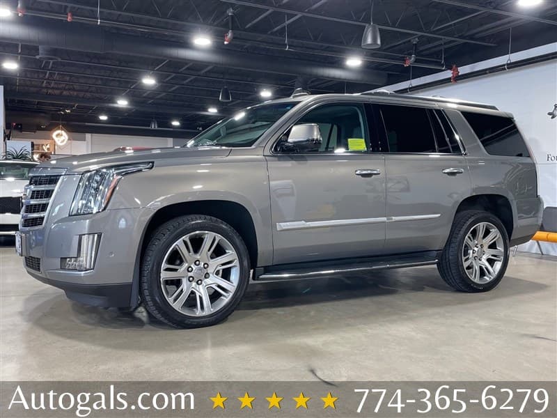 2018 Cadillac Escalade Luxury photo 1