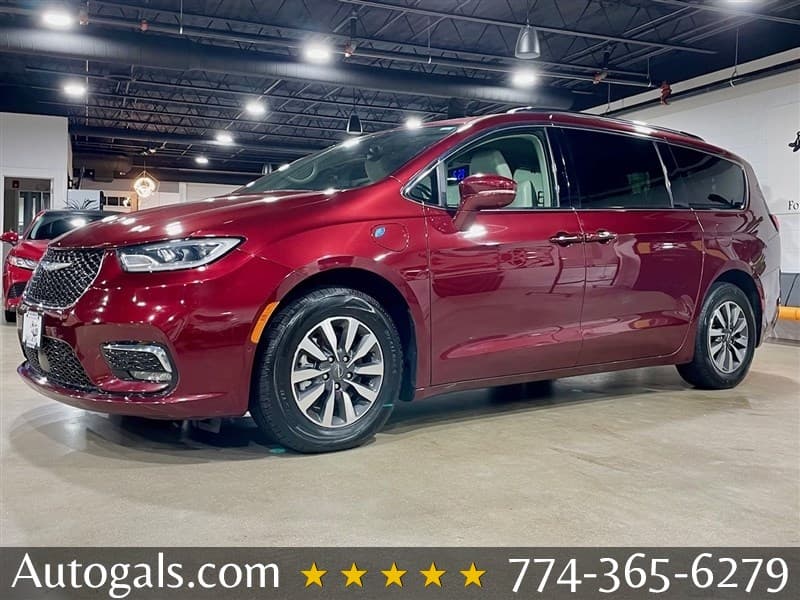 2021 Chrysler Pacifica Hybrid Touring L photo 1