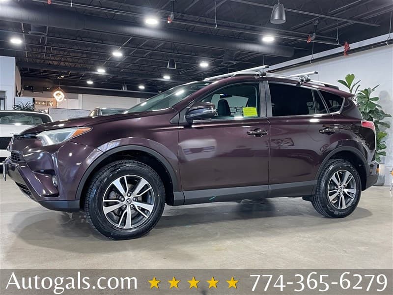 2018 Toyota RAV4 Adventure photo 1