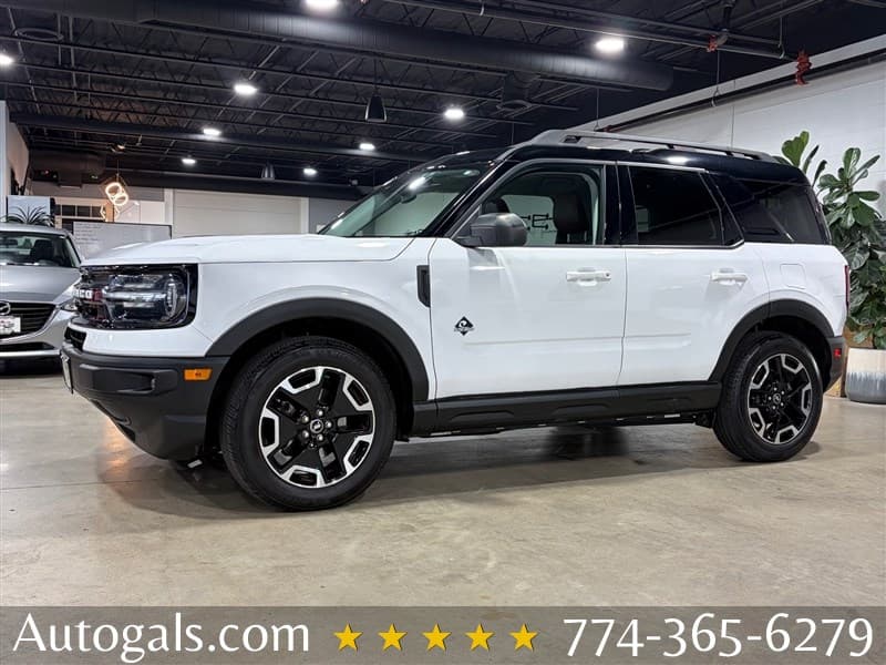 2022 Ford Bronco Sport Outer Banks photo 1