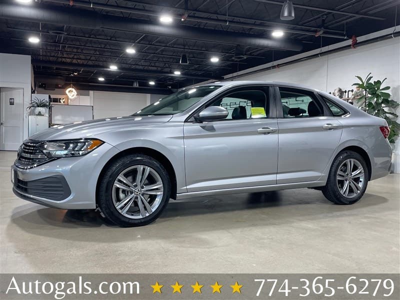2024 Volkswagen Jetta SE photo 1