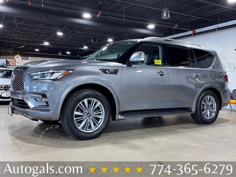 2020 Infiniti QX80 Luxe photo 1