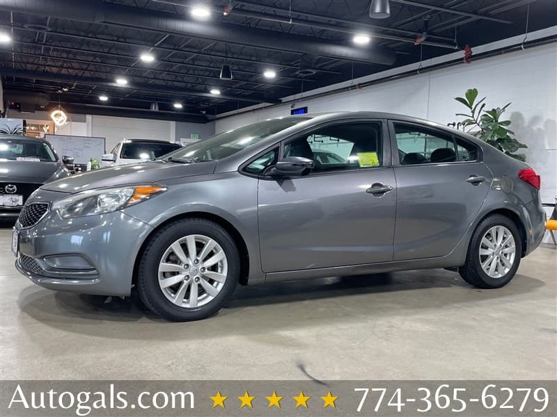 2016 Kia Forte LX photo 1