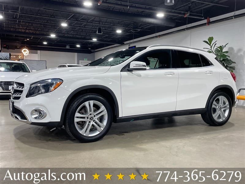2019 Mercedes-Benz Gla 250 4MATIC photo 1