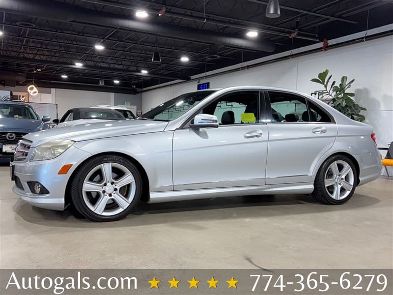 2010 Mercedes-Benz C 300 4MATIC photo 1